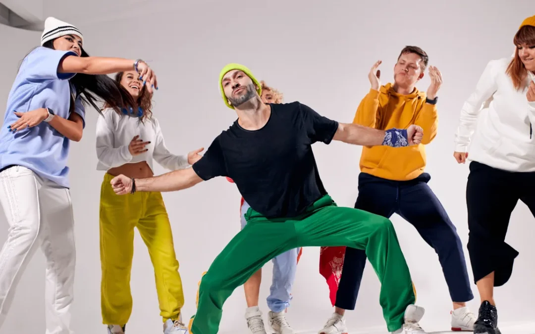 Bailar: Una actividad integral para todas las edades
